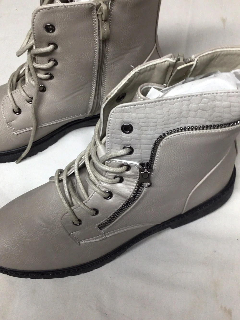 Wanted Light Gray Lace-Up Chukka Boots with Side Zipper